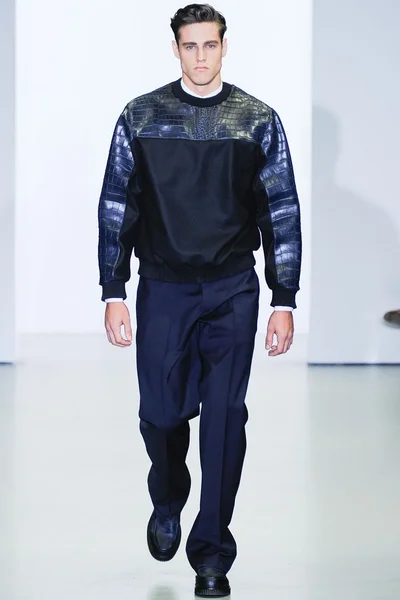 Look 1
